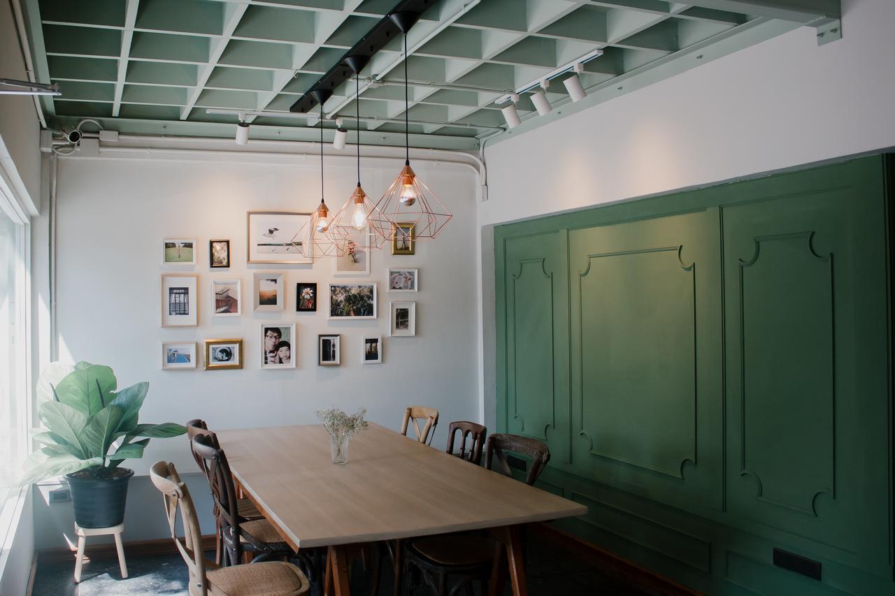 Weeping Willow Sukhumvit 26 방콕 외부 사진