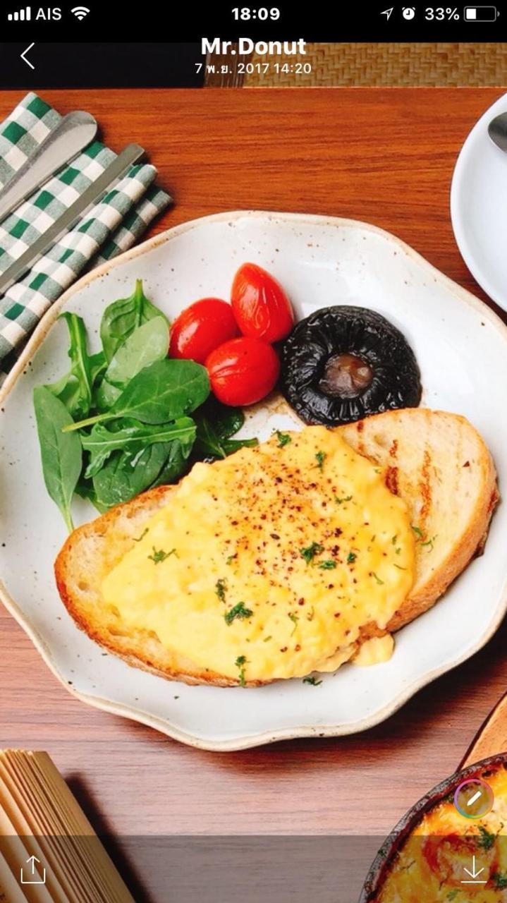 Weeping Willow Sukhumvit 26 방콕 외부 사진