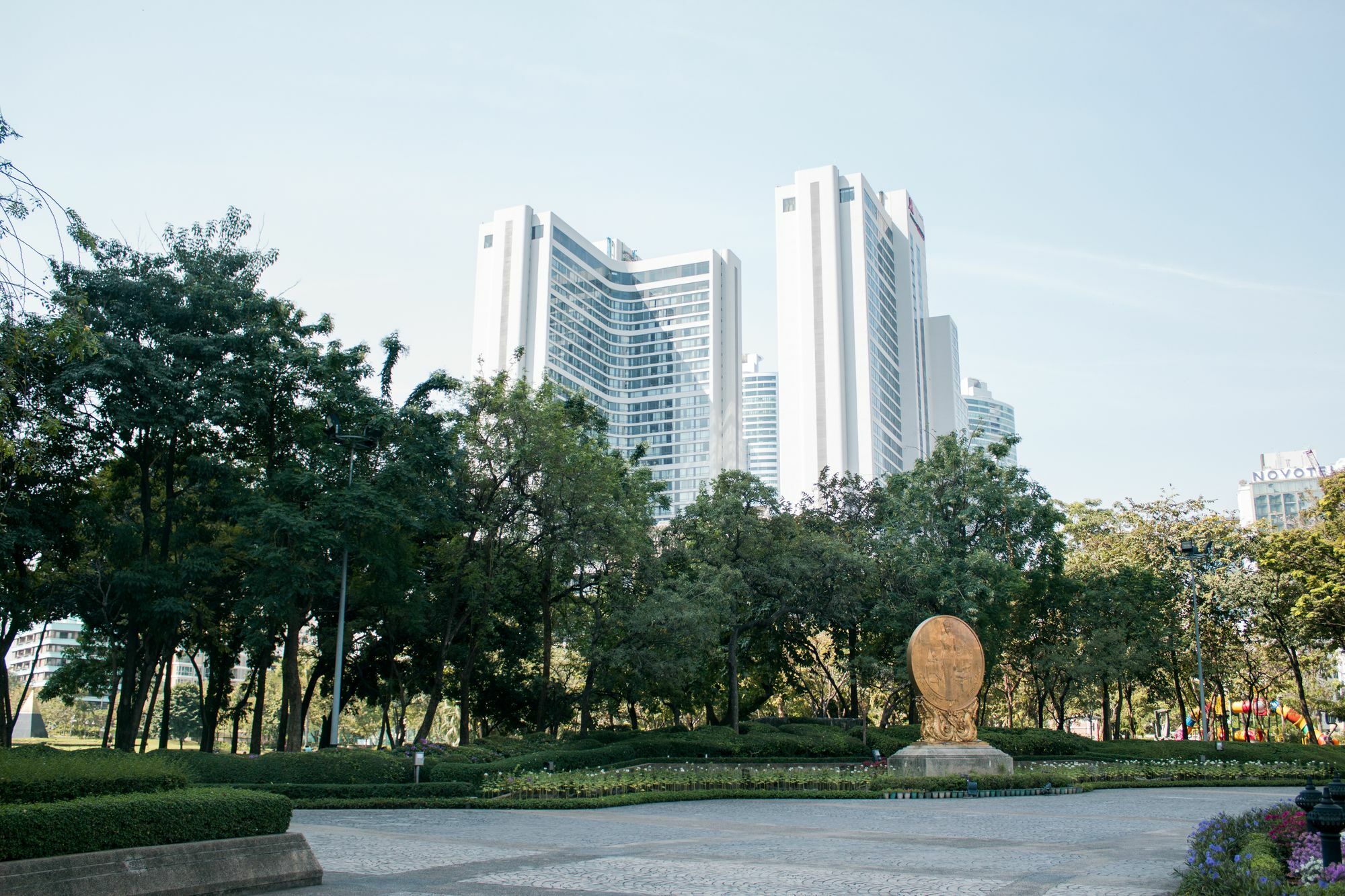 Weeping Willow Sukhumvit 26 방콕 외부 사진