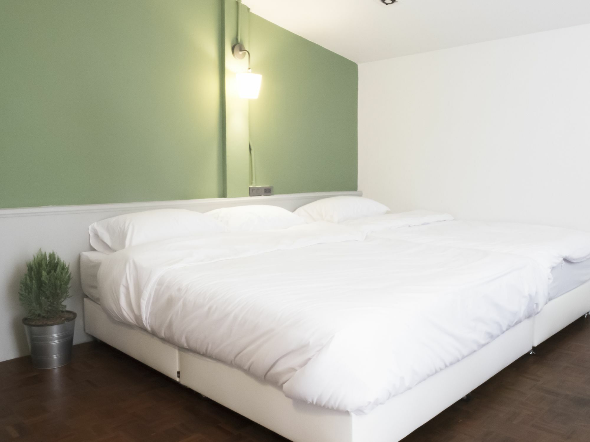 Weeping Willow Sukhumvit 26 방콕 외부 사진